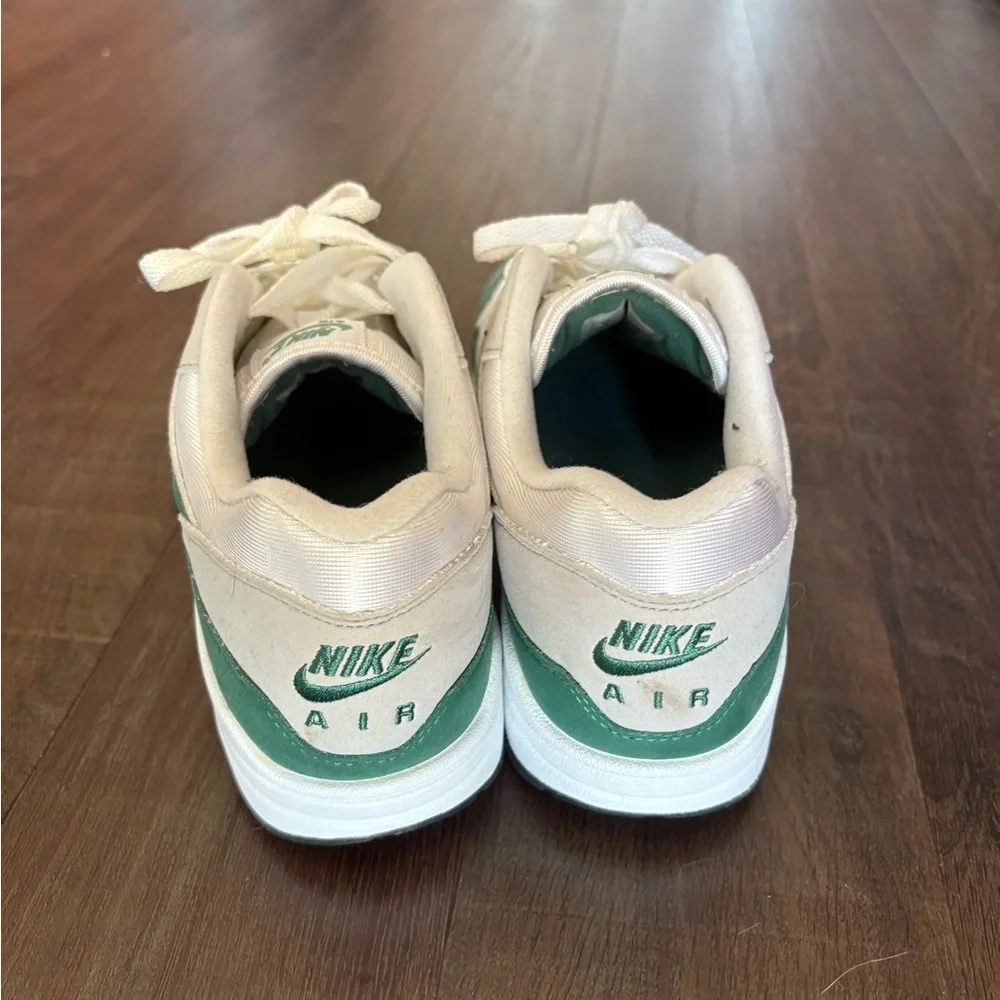 Nike Air Max Sneakers in Green and White - Picture 4 of 4